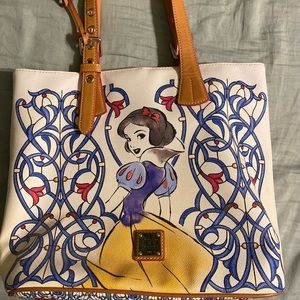 Brand New Never Used Snow White Dooney & Bourke purse